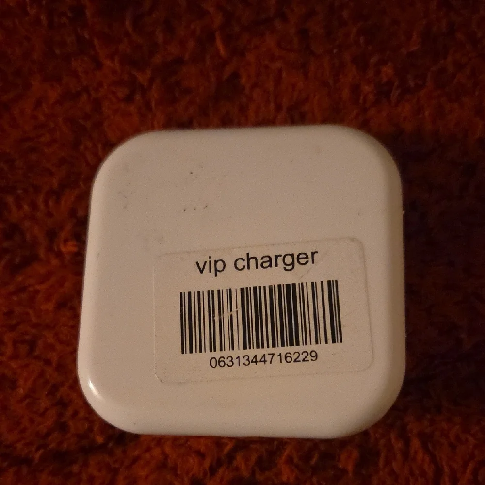 Apple White USB to Lightning Cable in Case